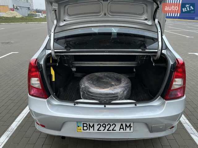 Сірий Дачія Logan, об'ємом двигуна 1.39 л та пробігом 241 тис. км за 3700 $, фото 16 на Automoto.ua
