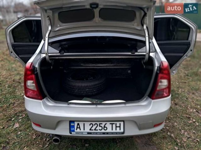 Серый Дачия Логан, объемом двигателя 1.6 л и пробегом 231 тыс. км за 4100 $, фото 11 на Automoto.ua