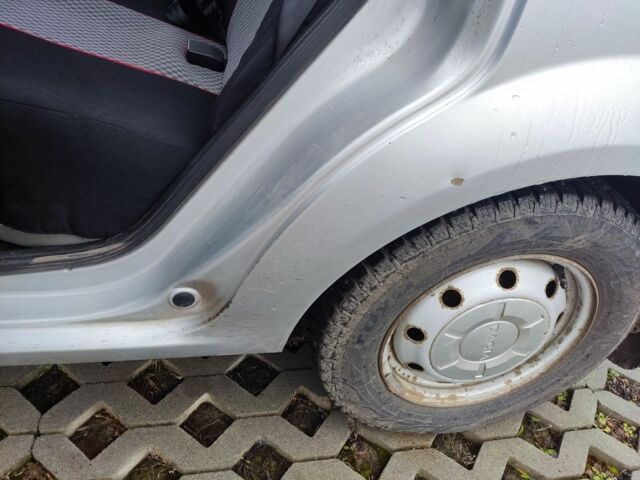 Серый Дачия Логан, объемом двигателя 1.4 л и пробегом 191 тыс. км за 3200 $, фото 6 на Automoto.ua