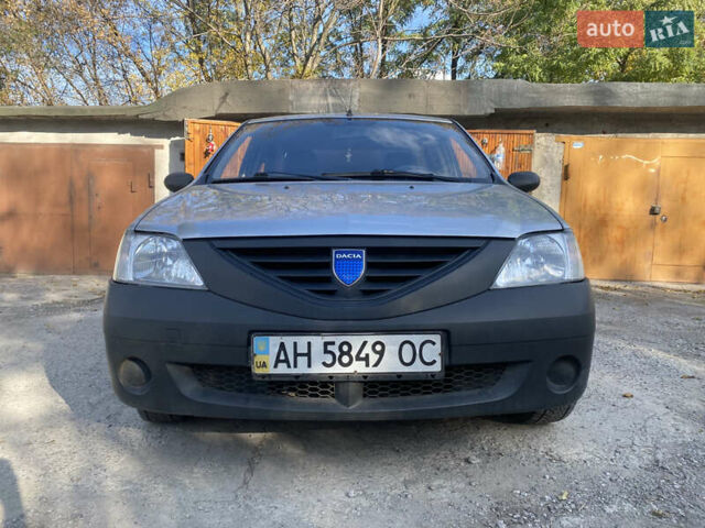 Серый Дачия Логан, объемом двигателя 1.4 л и пробегом 150 тыс. км за 4700 $, фото 1 на Automoto.ua