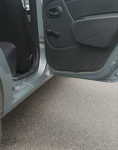 Серый Дачия Логан, объемом двигателя 1.6 л и пробегом 251 тыс. км за 4500 $, фото 23 на Automoto.ua