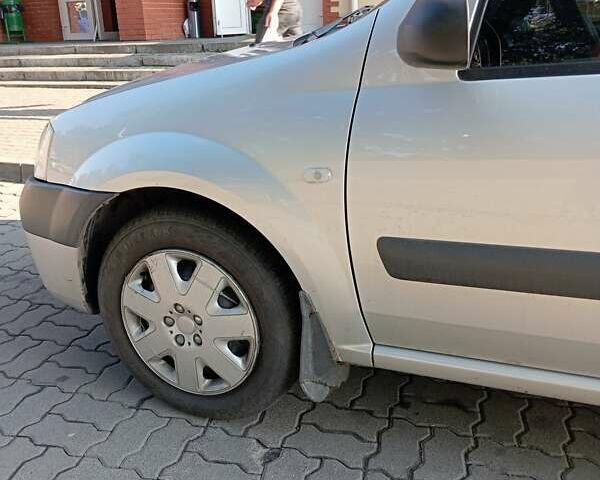 Сірий Дачія Logan, об'ємом двигуна 1.6 л та пробігом 239 тис. км за 5200 $, фото 3 на Automoto.ua