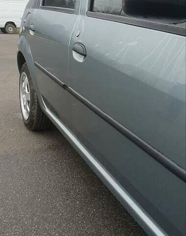 Серый Дачия Логан, объемом двигателя 1.6 л и пробегом 251 тыс. км за 4500 $, фото 26 на Automoto.ua