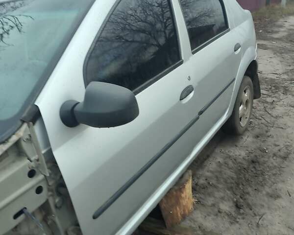 Серый Дачия Логан, объемом двигателя 1.4 л и пробегом 210 тыс. км за 2200 $, фото 5 на Automoto.ua