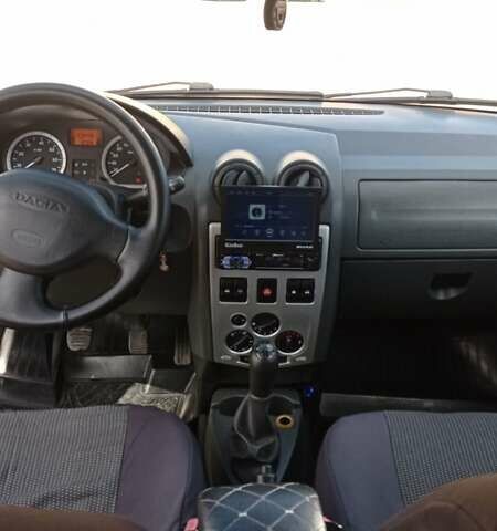 Дачія Logan 2008 у Житомирі на Automoto.ua Сірий Дачія Logan, об'ємом двигуна 1.6 л та пробігом 278 тис. км за 6000 $, фото 12 на Automoto.ua