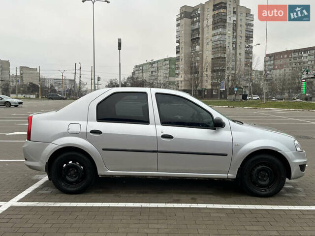Сірий Дачія Logan, об'ємом двигуна 1.39 л та пробігом 241 тис. км за 3700 $, фото 3 на Automoto.ua