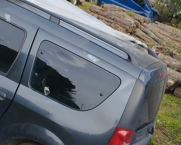 Сірий Дачія Logan, об'ємом двигуна 1.6 л та пробігом 278 тис. км за 1500 $, фото 6 на Automoto.ua