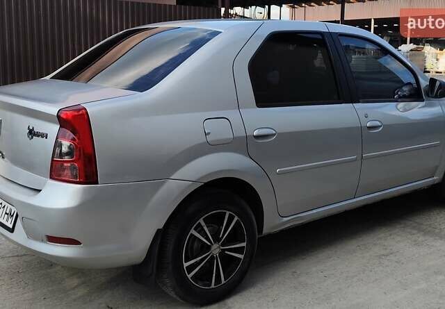 Серый Дачия Логан, объемом двигателя 1.6 л и пробегом 186 тыс. км за 5000 $, фото 16 на Automoto.ua