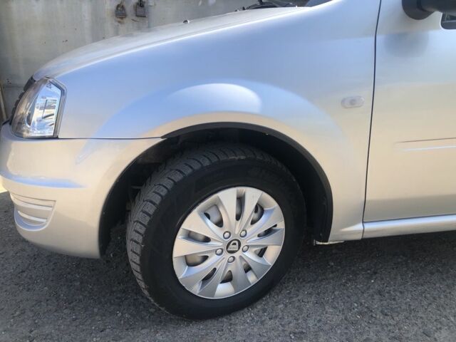 Серый Дачия Логан, объемом двигателя 1.4 л и пробегом 223 тыс. км за 3999 $, фото 6 на Automoto.ua