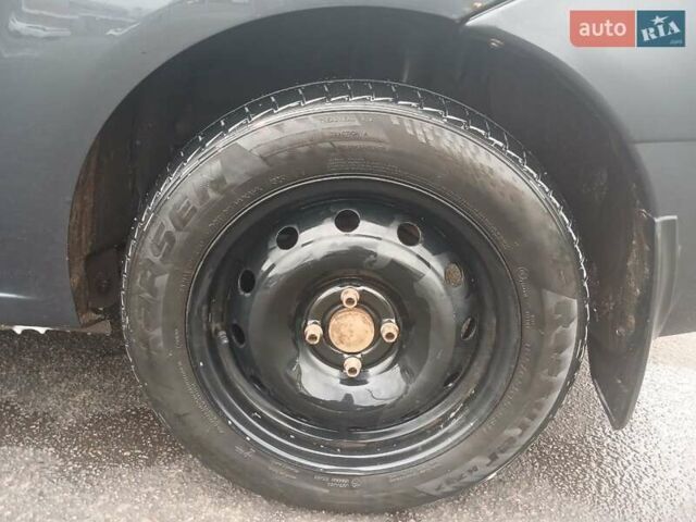 Серый Дачия Логан, объемом двигателя 1.6 л и пробегом 275 тыс. км за 4200 $, фото 7 на Automoto.ua