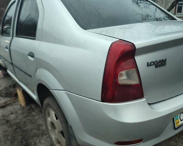 Серый Дачия Логан, объемом двигателя 1.4 л и пробегом 210 тыс. км за 2200 $, фото 2 на Automoto.ua
