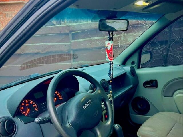 Сірий Дачія Logan, об'ємом двигуна 1.4 л та пробігом 173 тис. км за 3500 $, фото 4 на Automoto.ua