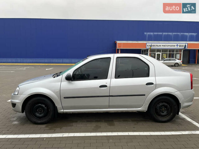 Сірий Дачія Logan, об'ємом двигуна 1.39 л та пробігом 241 тис. км за 3700 $, фото 2 на Automoto.ua