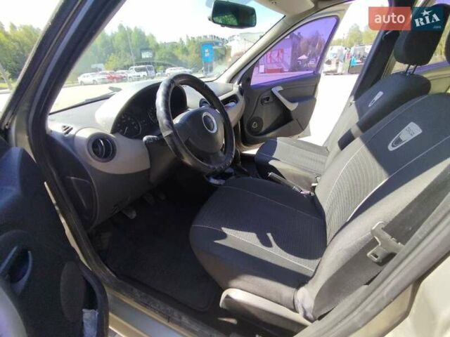 Серый Дачия Логан, объемом двигателя 1.4 л и пробегом 142 тыс. км за 5000 $, фото 6 на Automoto.ua