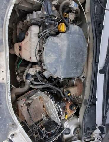 Серый Дачия Логан, объемом двигателя 1.4 л и пробегом 220 тыс. км за 850 $, фото 5 на Automoto.ua