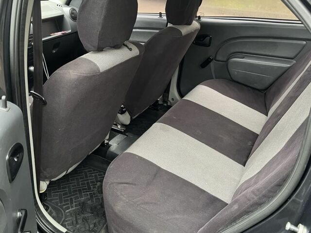 Сірий Дачія Logan, об'ємом двигуна 1.4 л та пробігом 167 тис. км за 3300 $, фото 4 на Automoto.ua