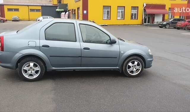 Серый Дачия Логан, объемом двигателя 1.6 л и пробегом 251 тыс. км за 4500 $, фото 8 на Automoto.ua