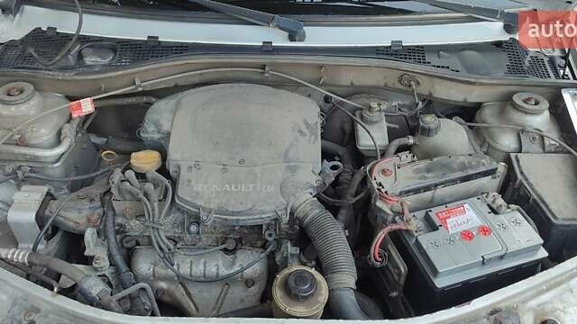 Сірий Дачія Logan, об'ємом двигуна 1.6 л та пробігом 325 тис. км за 3950 $, фото 27 на Automoto.ua