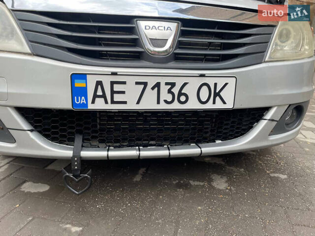 Серый Дачия Логан, объемом двигателя 1.4 л и пробегом 344 тыс. км за 2749 $, фото 12 на Automoto.ua