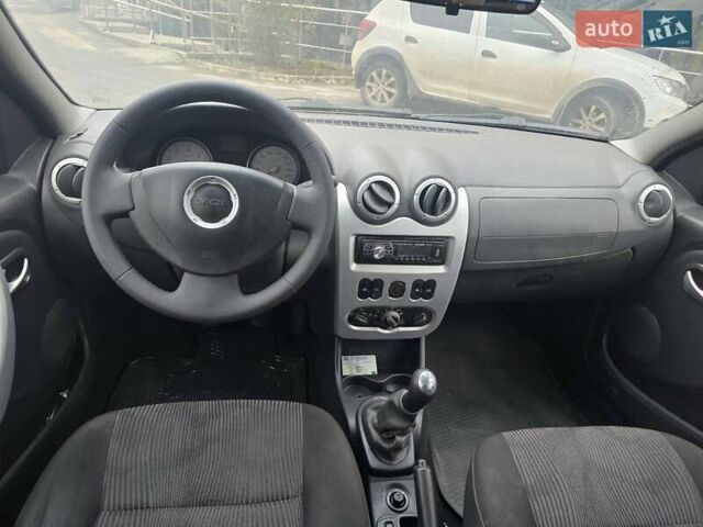 Серый Дачия Логан, объемом двигателя 1.6 л и пробегом 103 тыс. км за 5999 $, фото 8 на Automoto.ua