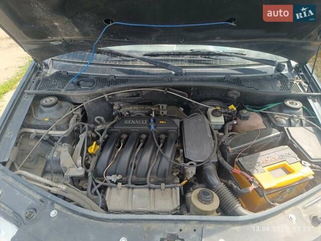Сірий Дачія Logan, об'ємом двигуна 1.6 л та пробігом 315 тис. км за 3922 $, фото 1 на Automoto.ua