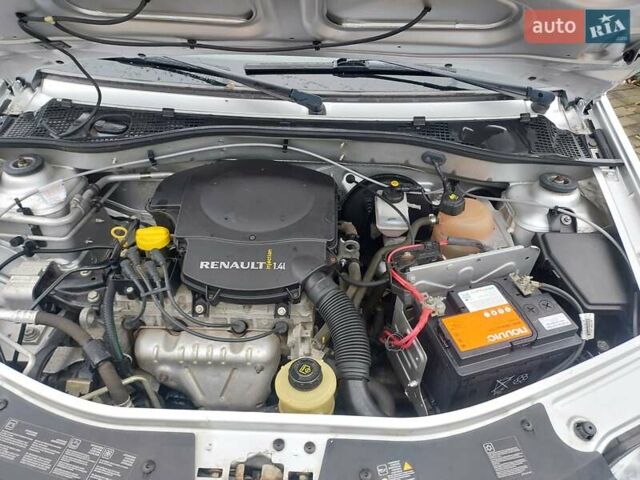 Сірий Дачія Logan, об'ємом двигуна 1.38 л та пробігом 48 тис. км за 4999 $, фото 14 на Automoto.ua