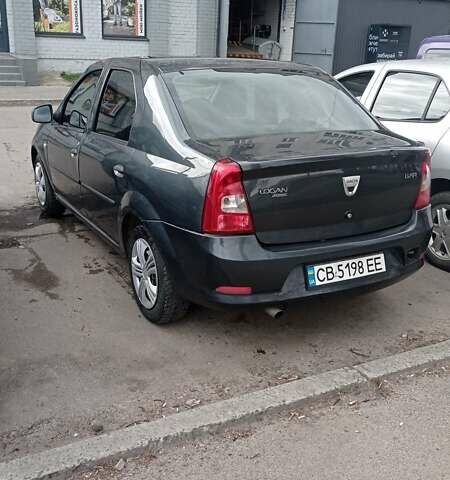 Серый Дачия Логан, объемом двигателя 1.4 л и пробегом 250 тыс. км за 2950 $, фото 2 на Automoto.ua