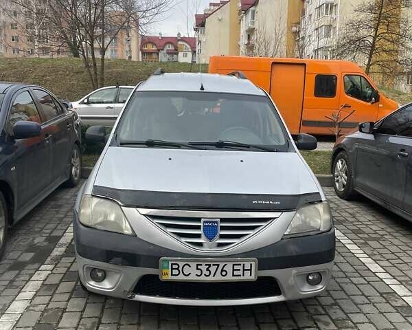 Сірий Дачія Logan, об'ємом двигуна 1.6 л та пробігом 259 тис. км за 3800 $, фото 9 на Automoto.ua