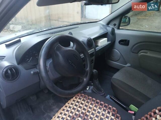 Серый Дачия Логан, объемом двигателя 1.6 л и пробегом 406 тыс. км за 4300 $, фото 7 на Automoto.ua