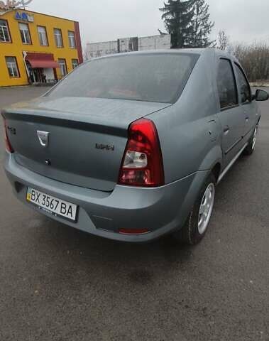 Серый Дачия Логан, объемом двигателя 1.6 л и пробегом 251 тыс. км за 4500 $, фото 2 на Automoto.ua