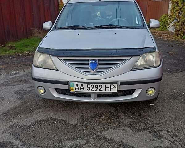 Серый Дачия Логан, объемом двигателя 1.6 л и пробегом 200 тыс. км за 5000 $, фото 3 на Automoto.ua