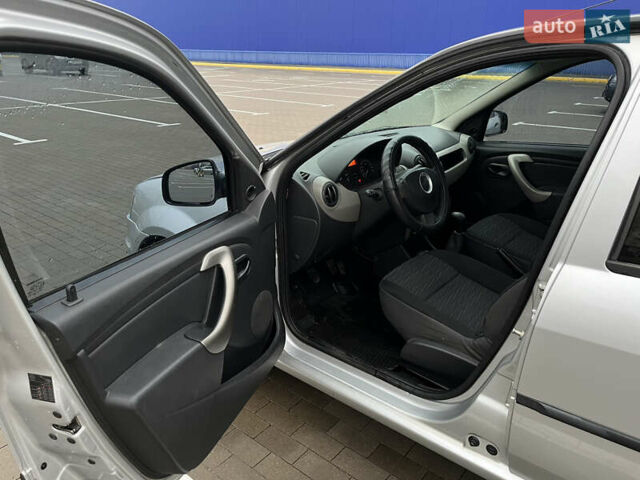 Сірий Дачія Logan, об'ємом двигуна 1.39 л та пробігом 241 тис. км за 3700 $, фото 10 на Automoto.ua