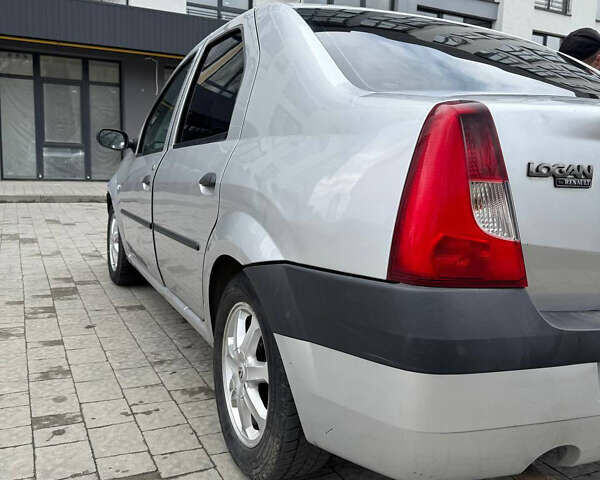 Сірий Дачія Logan, об'ємом двигуна 1.4 л та пробігом 360 тис. км за 2499 $, фото 2 на Automoto.ua