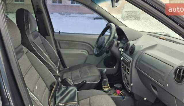 Серый Дачия Логан, объемом двигателя 1.46 л и пробегом 372 тыс. км за 5700 $, фото 3 на Automoto.ua