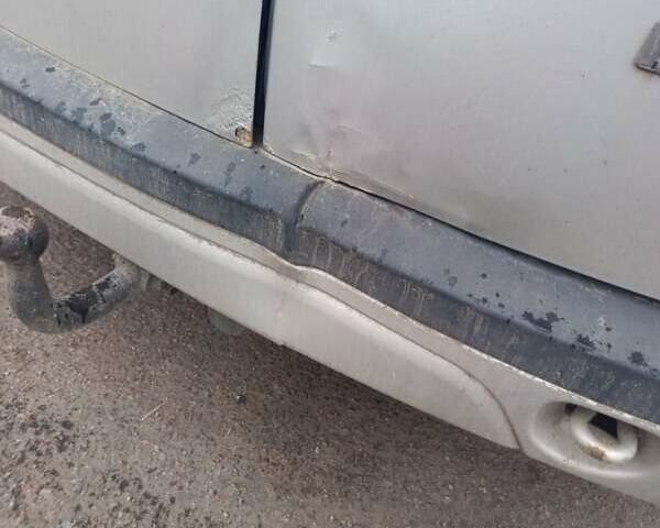 Серый Дачия Логан, объемом двигателя 1.6 л и пробегом 200 тыс. км за 2250 $, фото 6 на Automoto.ua