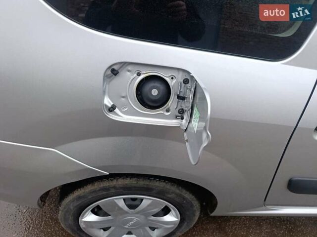 Сірий Дачія Logan, об'ємом двигуна 0 л та пробігом 160 тис. км за 5650 $, фото 16 на Automoto.ua