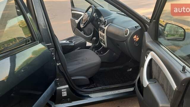 Сірий Дачія Logan, об'ємом двигуна 1.6 л та пробігом 208 тис. км за 6350 $, фото 31 на Automoto.ua