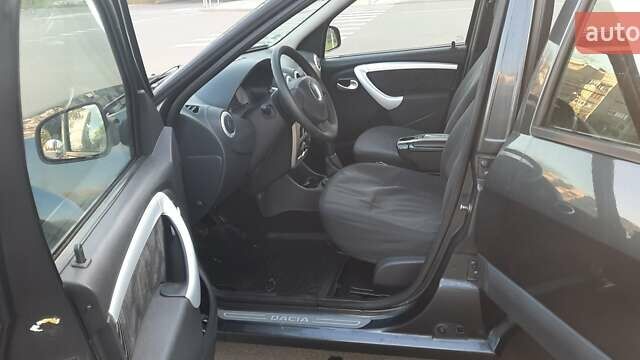 Сірий Дачія Logan, об'ємом двигуна 1.6 л та пробігом 208 тис. км за 6350 $, фото 27 на Automoto.ua