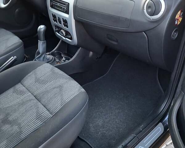 Сірий Дачія Logan, об'ємом двигуна 1.6 л та пробігом 105 тис. км за 6950 $, фото 21 на Automoto.ua