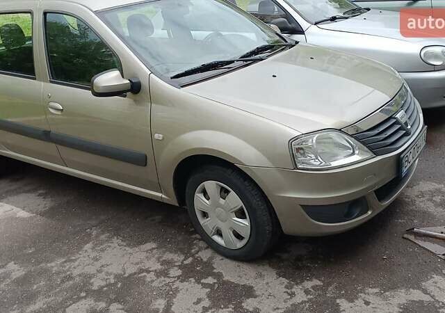 Сірий Дачія Logan, об'ємом двигуна 1.5 л та пробігом 280 тис. км за 4700 $, фото 4 на Automoto.ua