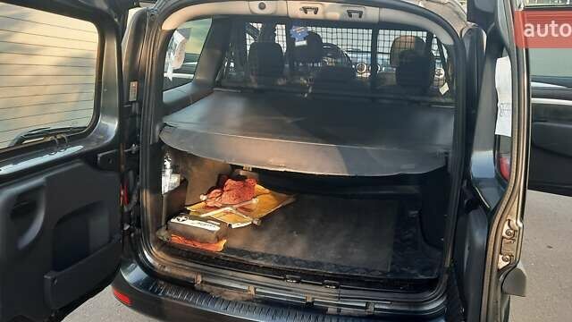 Сірий Дачія Logan, об'ємом двигуна 1.6 л та пробігом 208 тис. км за 6350 $, фото 36 на Automoto.ua