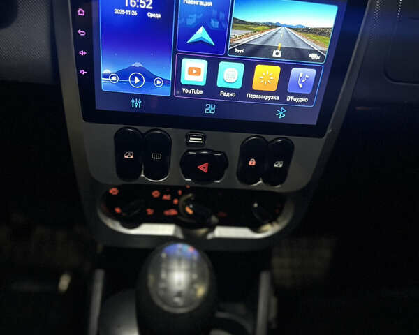 Серый Дачия Логан, объемом двигателя 1.6 л и пробегом 244 тыс. км за 5600 $, фото 10 на Automoto.ua