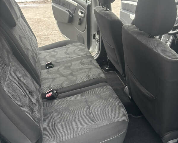 Сірий Дачія Logan, об'ємом двигуна 1.6 л та пробігом 130 тис. км за 6800 $, фото 20 на Automoto.ua