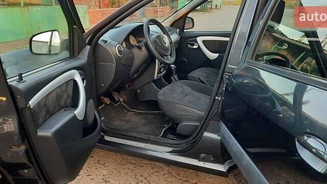 Сірий Дачія Logan, об'ємом двигуна 1.6 л та пробігом 208 тис. км за 6350 $, фото 15 на Automoto.ua