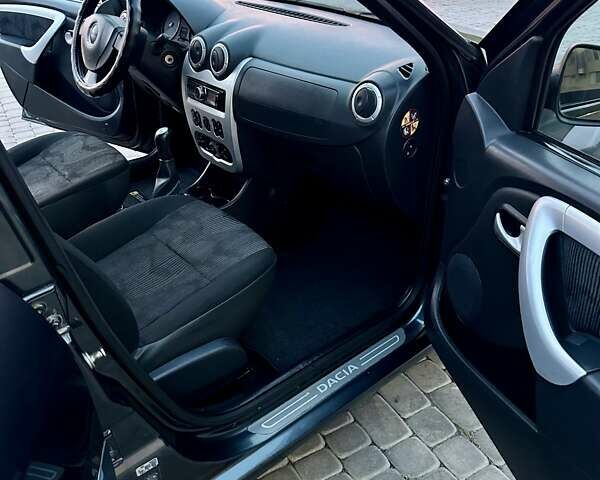 Сірий Дачія Logan, об'ємом двигуна 1.6 л та пробігом 220 тис. км за 5747 $, фото 26 на Automoto.ua