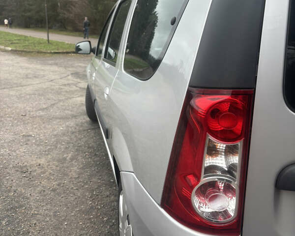 Сірий Дачія Logan, об'ємом двигуна 1.6 л та пробігом 130 тис. км за 6800 $, фото 3 на Automoto.ua