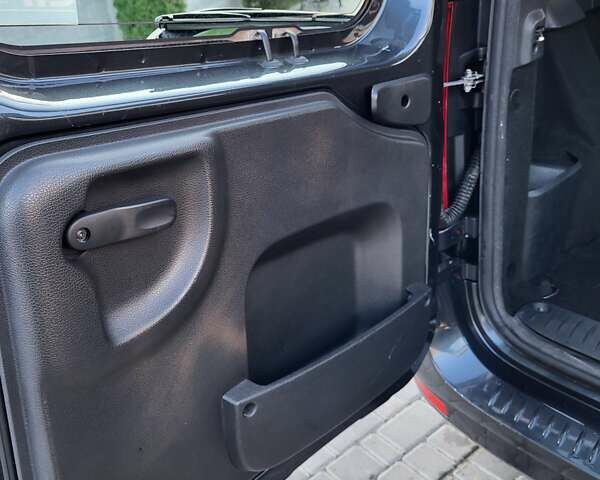 Сірий Дачія Logan, об'ємом двигуна 1.6 л та пробігом 105 тис. км за 6950 $, фото 11 на Automoto.ua