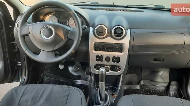 Сірий Дачія Logan, об'ємом двигуна 1.6 л та пробігом 208 тис. км за 6350 $, фото 34 на Automoto.ua