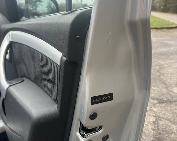 Сірий Дачія Logan, об'ємом двигуна 1.6 л та пробігом 130 тис. км за 6800 $, фото 27 на Automoto.ua