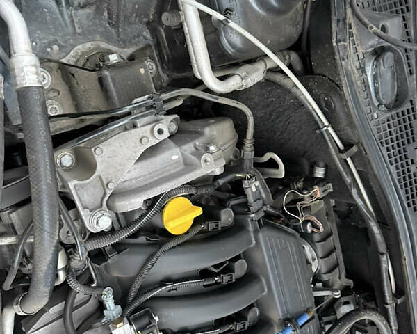 Серый Дачия Логан, объемом двигателя 1.6 л и пробегом 132 тыс. км за 6000 $, фото 13 на Automoto.ua